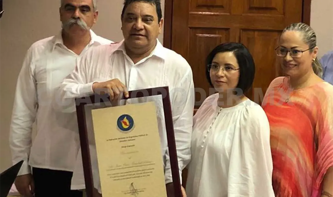 Reconocen trayectoria de ex ombudsman