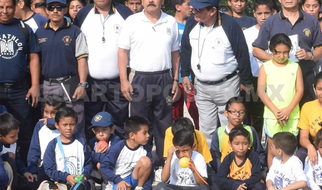 Festejan con torneo de Futbol