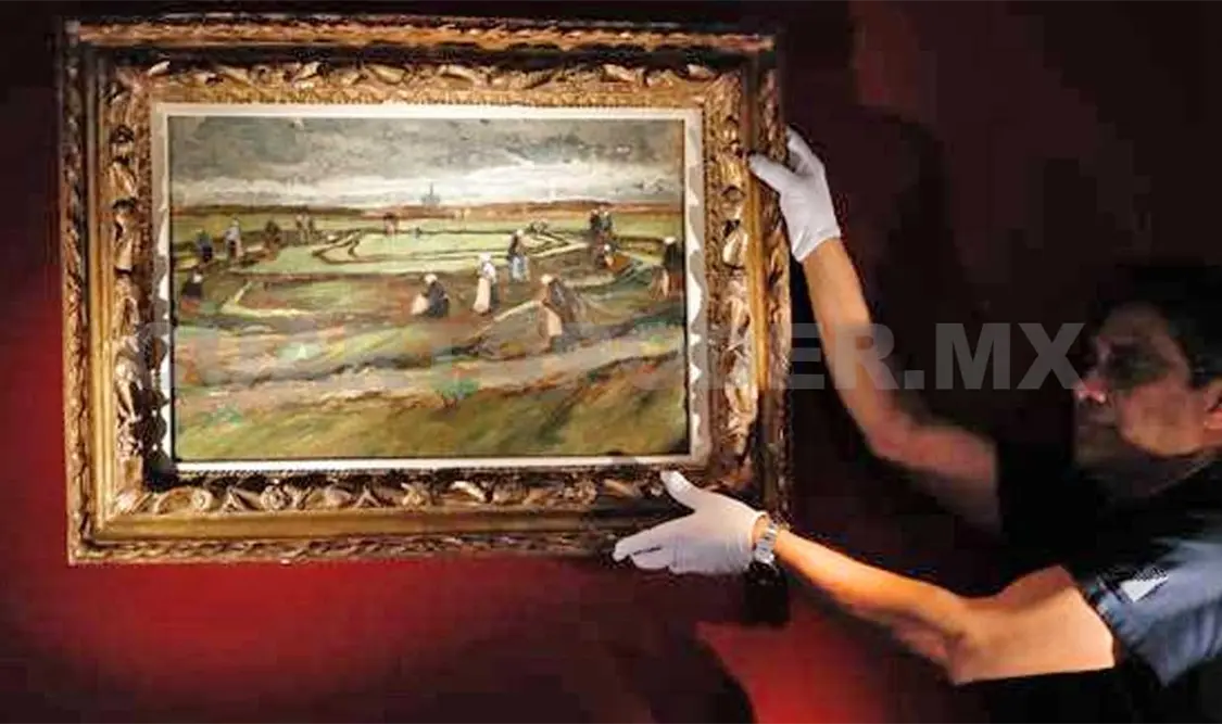 Vincent Van Gogh pintó el cuadro Reparadoras de redes en las dunas a principios de su carrera. Cortesía
