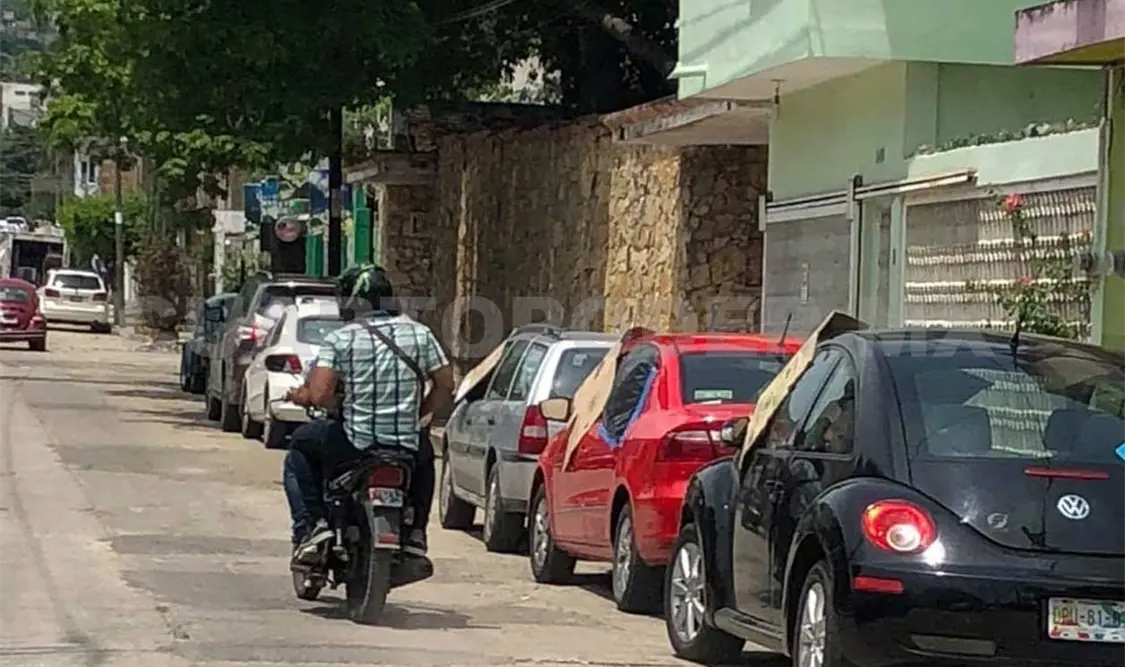 Pistoleros arrebatan 450 mil pesos a una dama