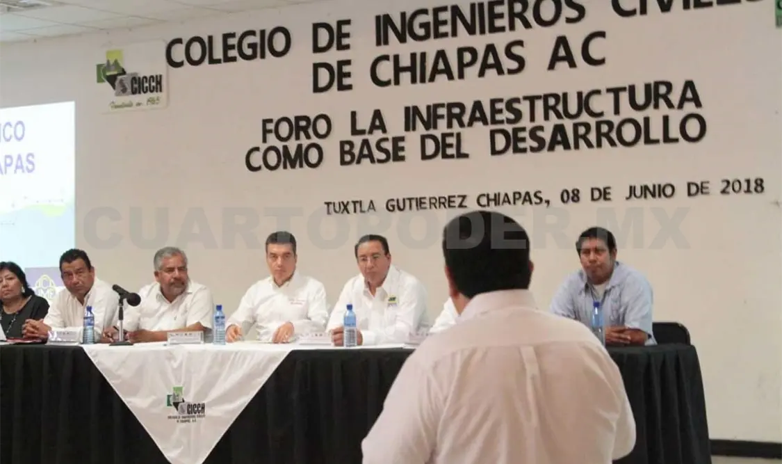 Rutilio Escandón sostiene encuentro con Ingenieros