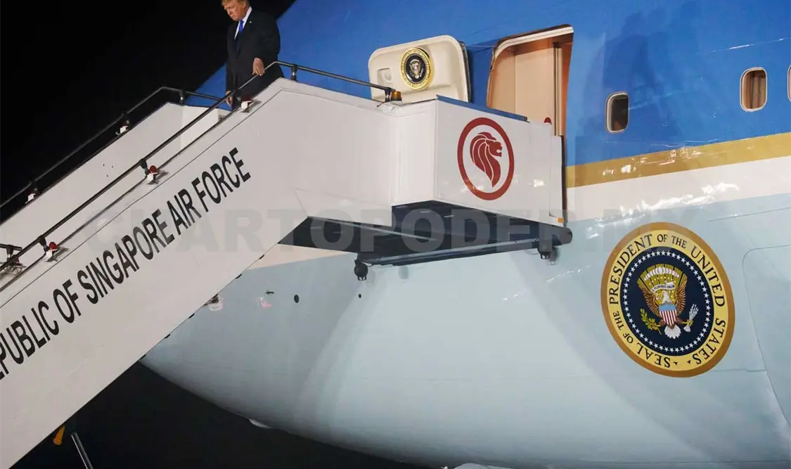 Trump llega a Singapur para cumbre con Jong-un