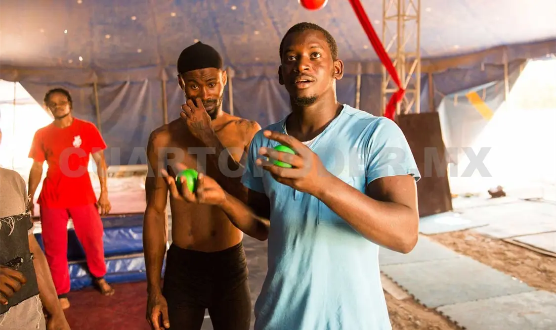 Un circo que inspira a jóvenes marginados
