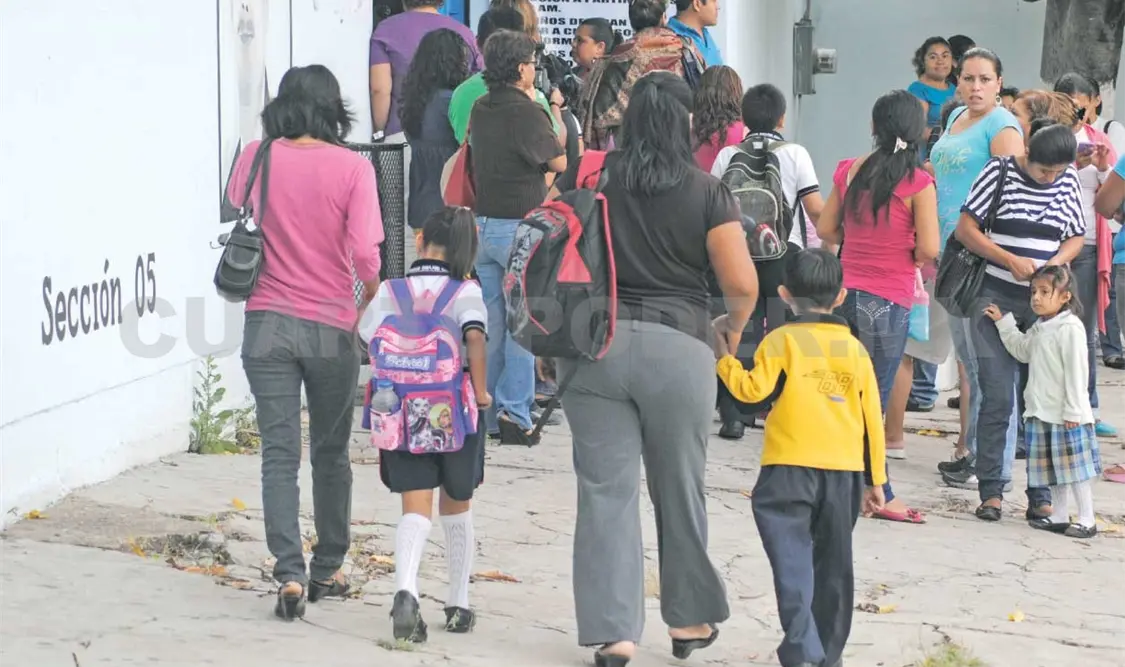 Maestros reanudan clases en el estado