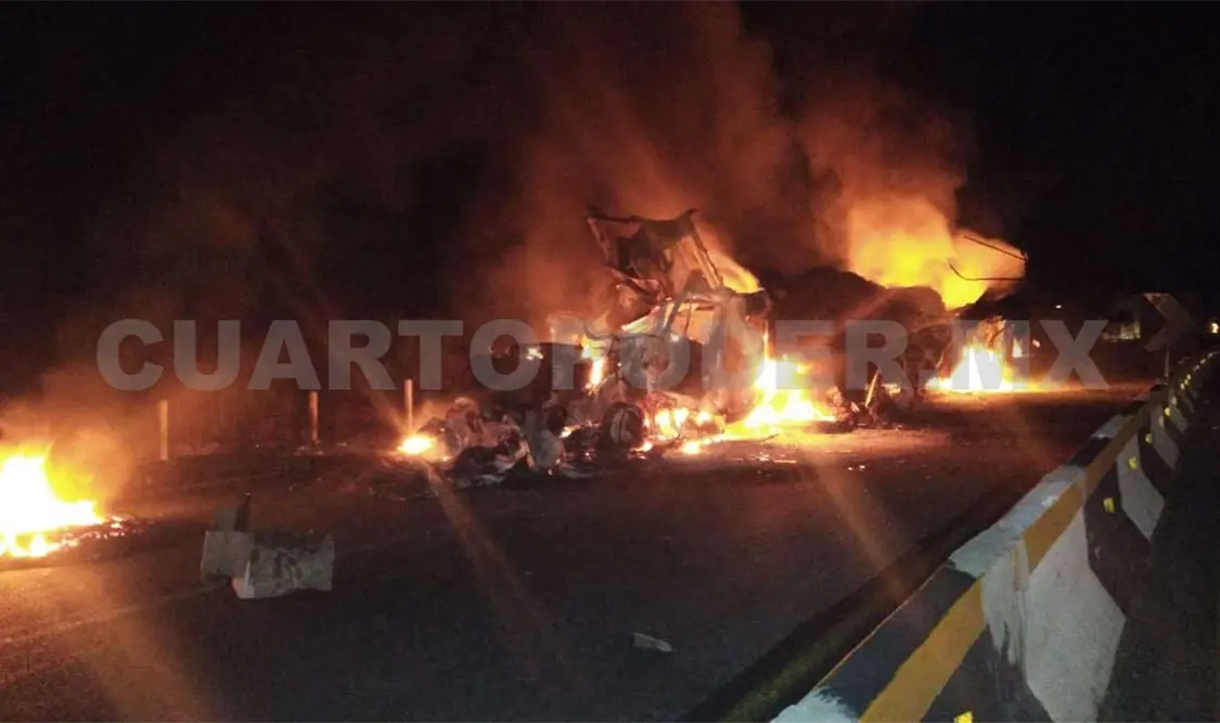 Volteo queda reducido a cenizas al incendiarse