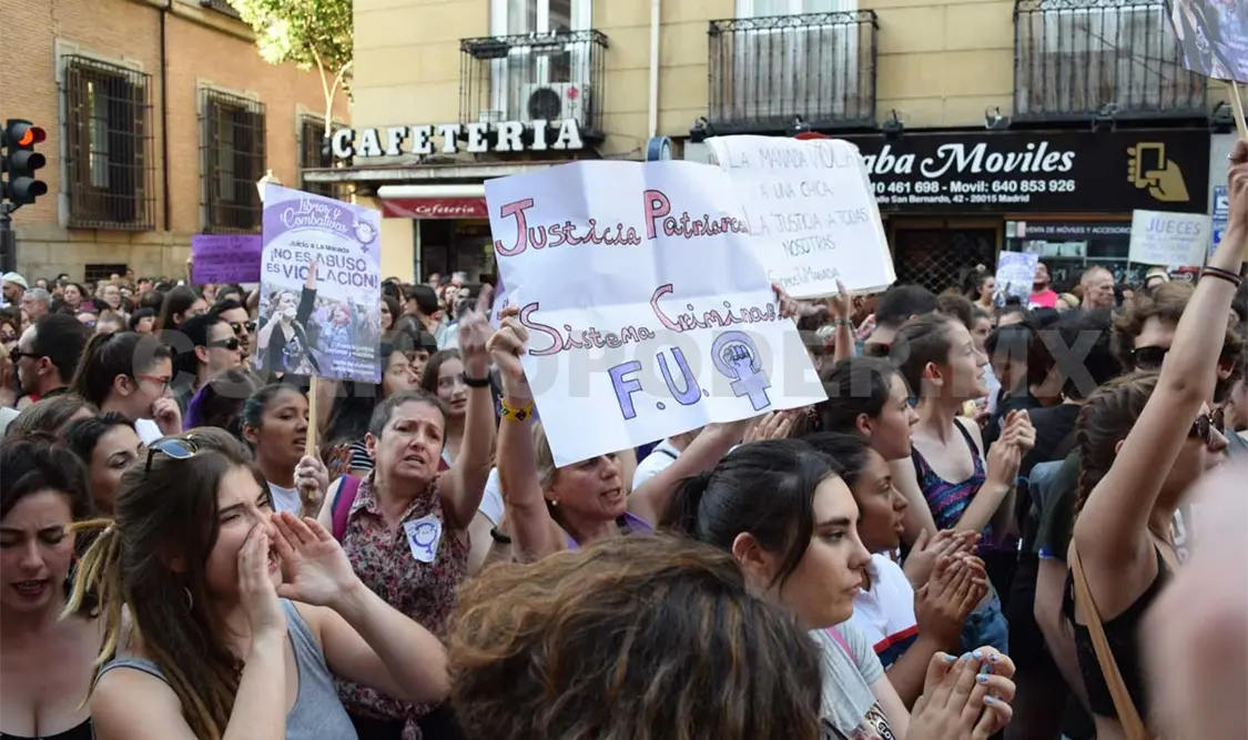 Protestan miles contra libertad a “La Manada”