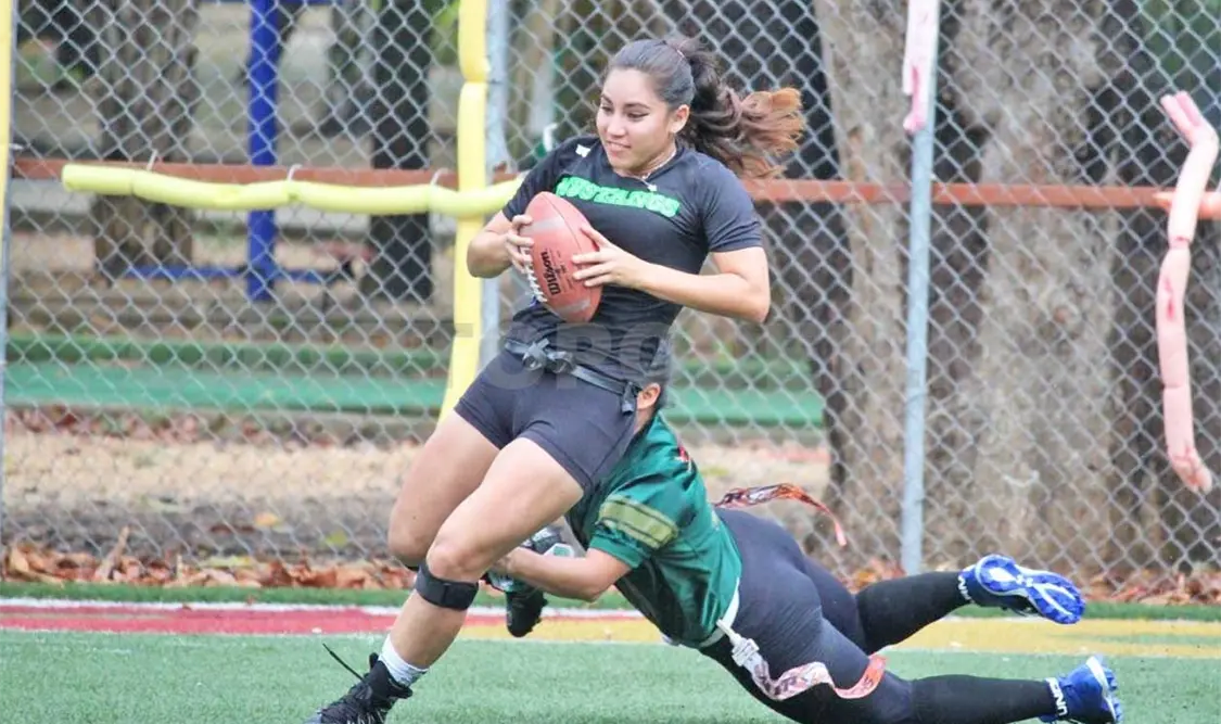 Queens sin tregua apalea a Halcones