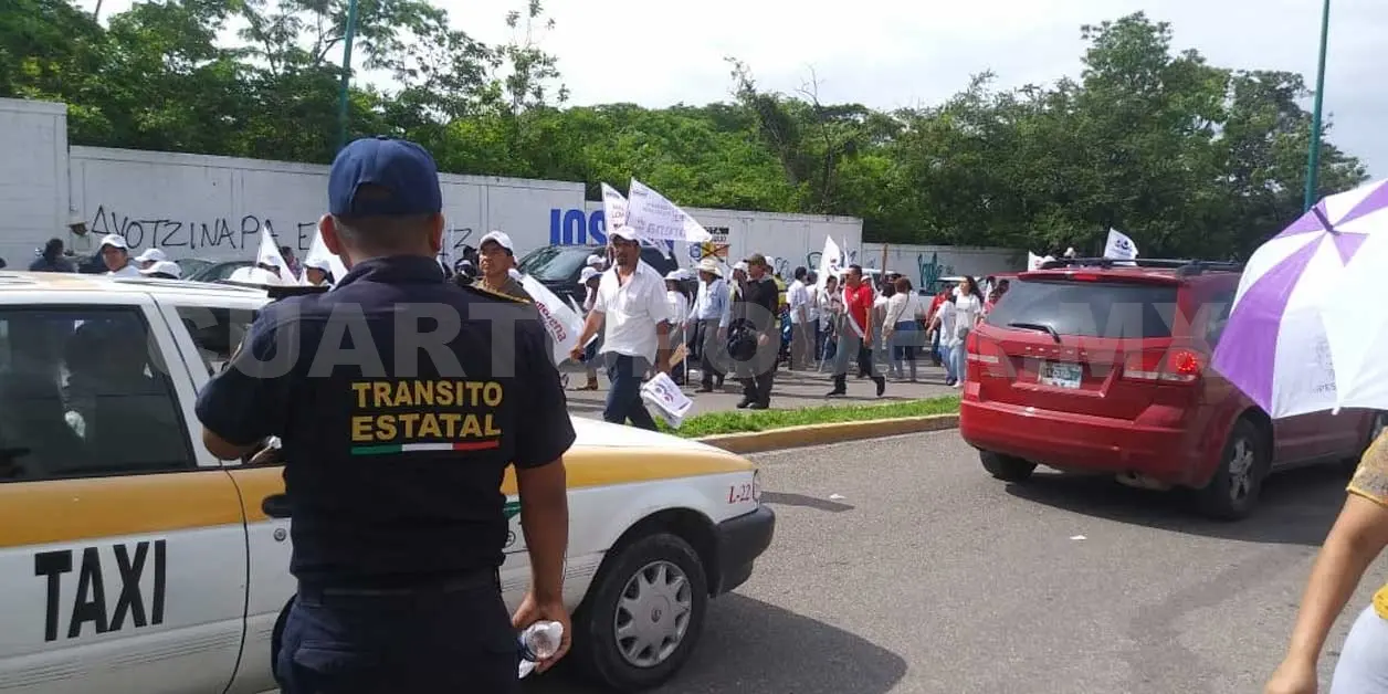 Desquicia tráfico cierre de campañas
