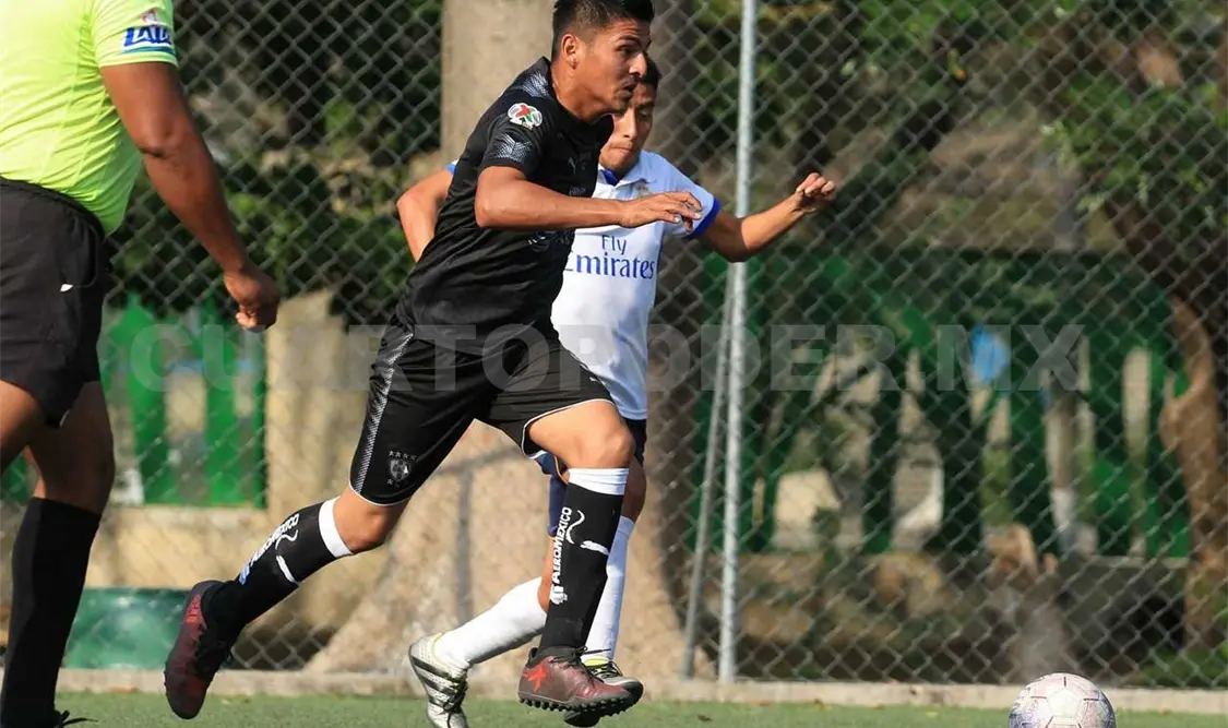 Novatos golea y va de nuevo a una final
