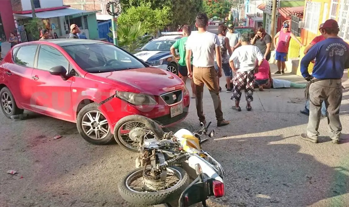 Automovilista huyó al embestir a motociclista
