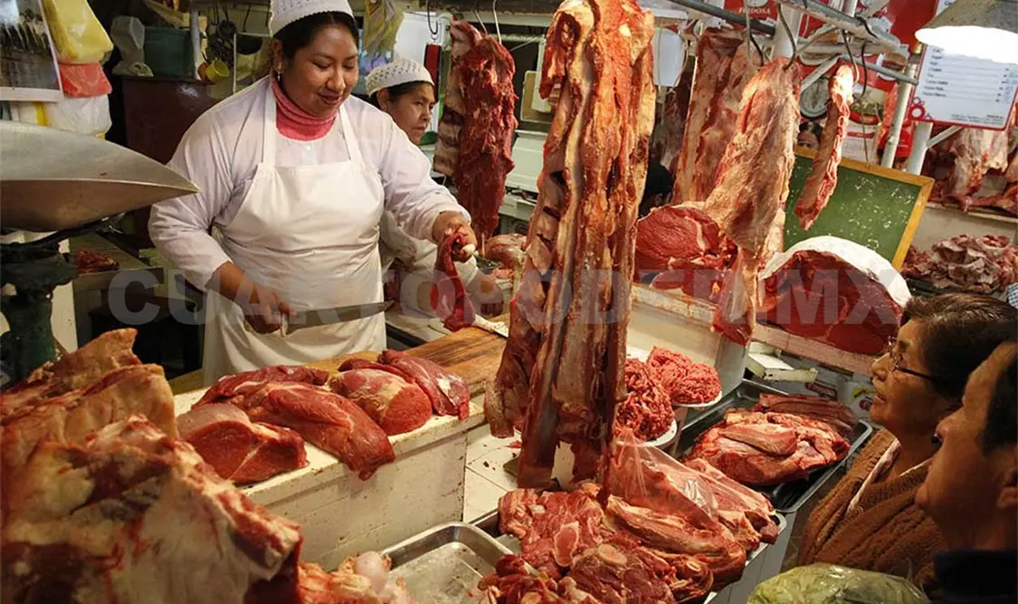 Capacitan a comerciantes sobre productos cárnicos