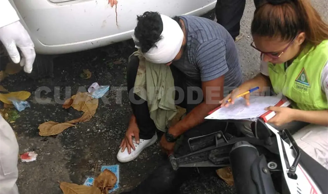 Cuatro lesionados en choque de motocicletas