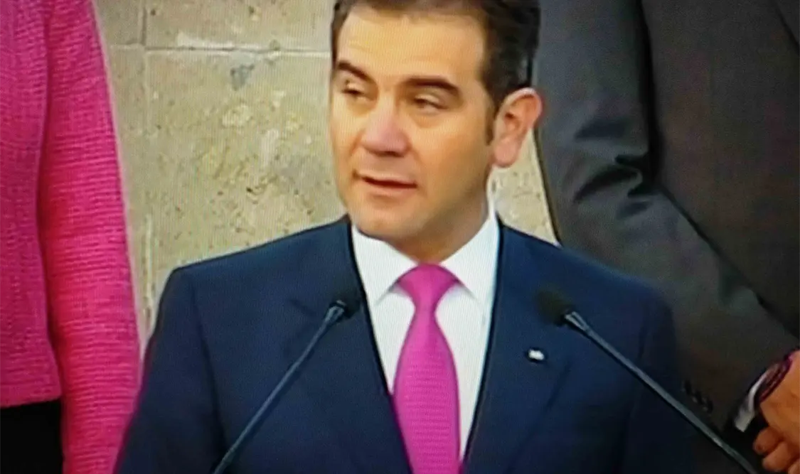 Comienza la jornada electoral con Honores a la Bandera en el INE