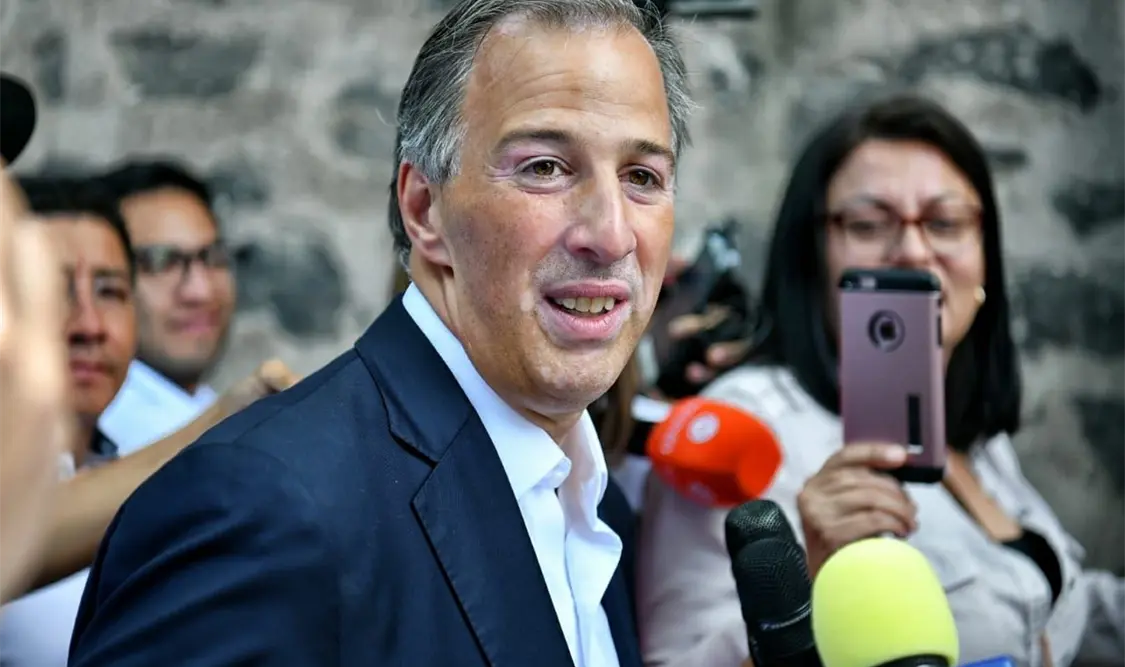 Reconoce Meade triunfo de López Obrador