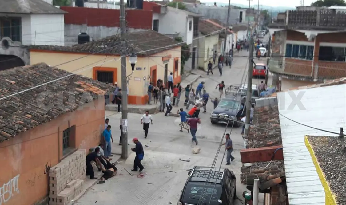 Incendian oficinas del IEPC con saldo de dos muertos