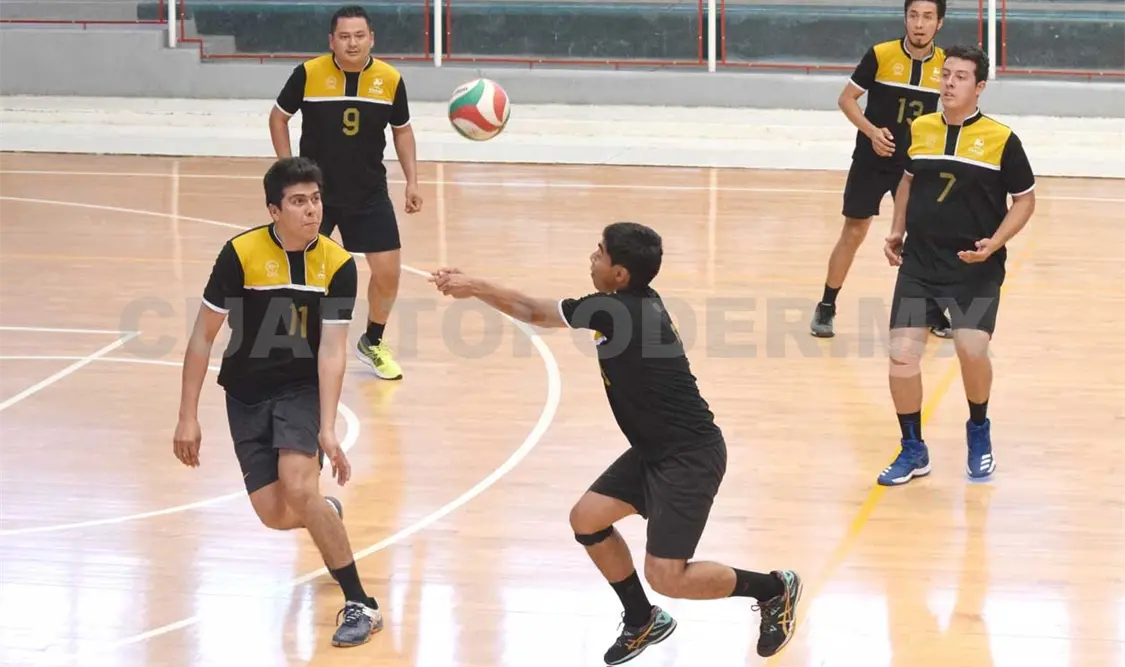 Novatos sigue con paso perfecto en la Copa