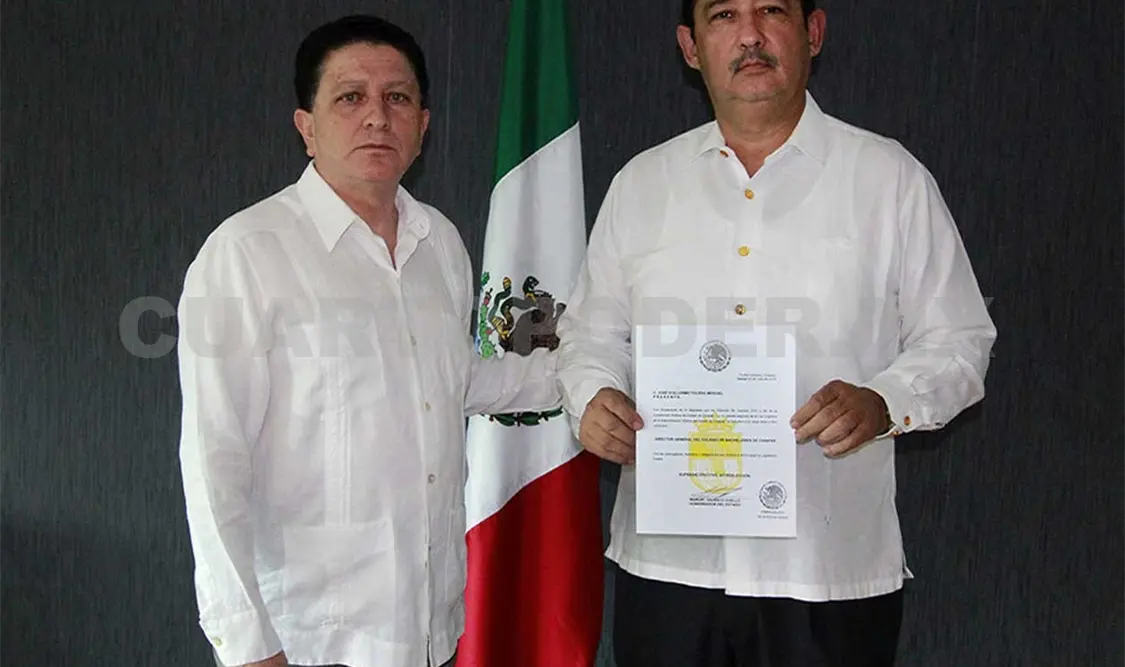 Toman protesta a nuevo Director General del COBACH