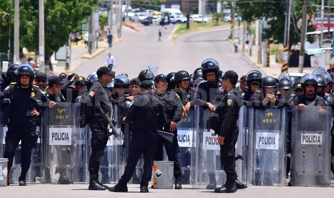 Protestan militantes del PVEM en el IEPC