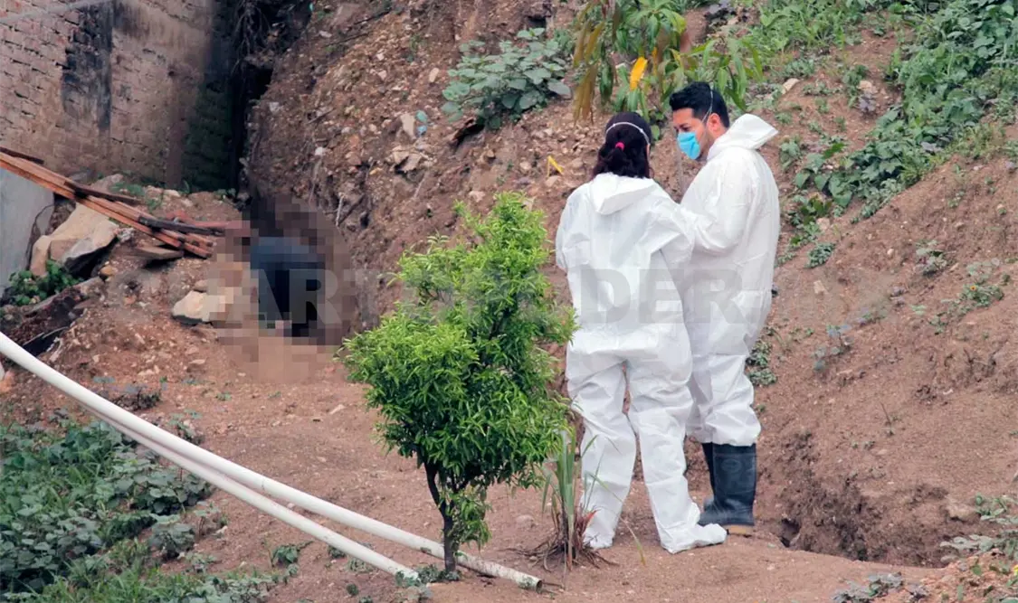 Hombre pierde la vida al caer a un barranco