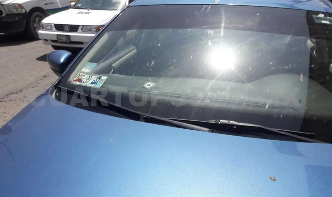 Le arrebatan a punta de pistola 100 mil pesos