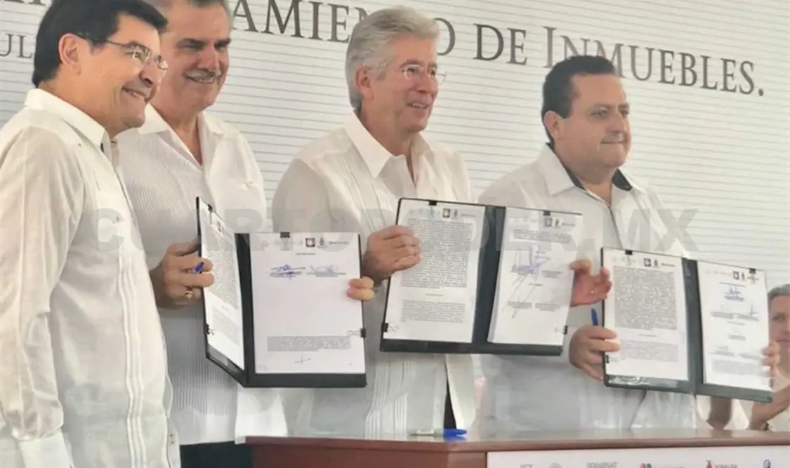 Firma y presentación del convenio Cable Submarino, para dotar a Baja California Sur de mejores servicios. @gruizesp