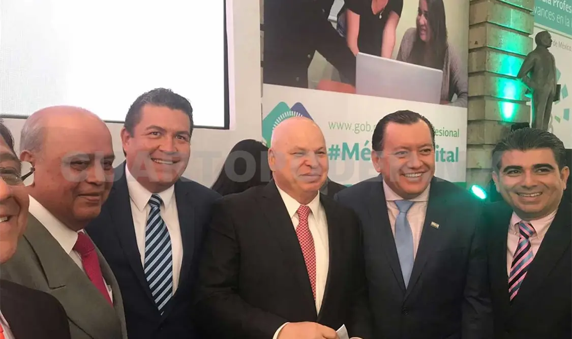 Presentan la Cédula Profesional Electrónica
