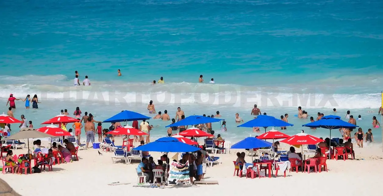 México ofrece playas limpias para turistas