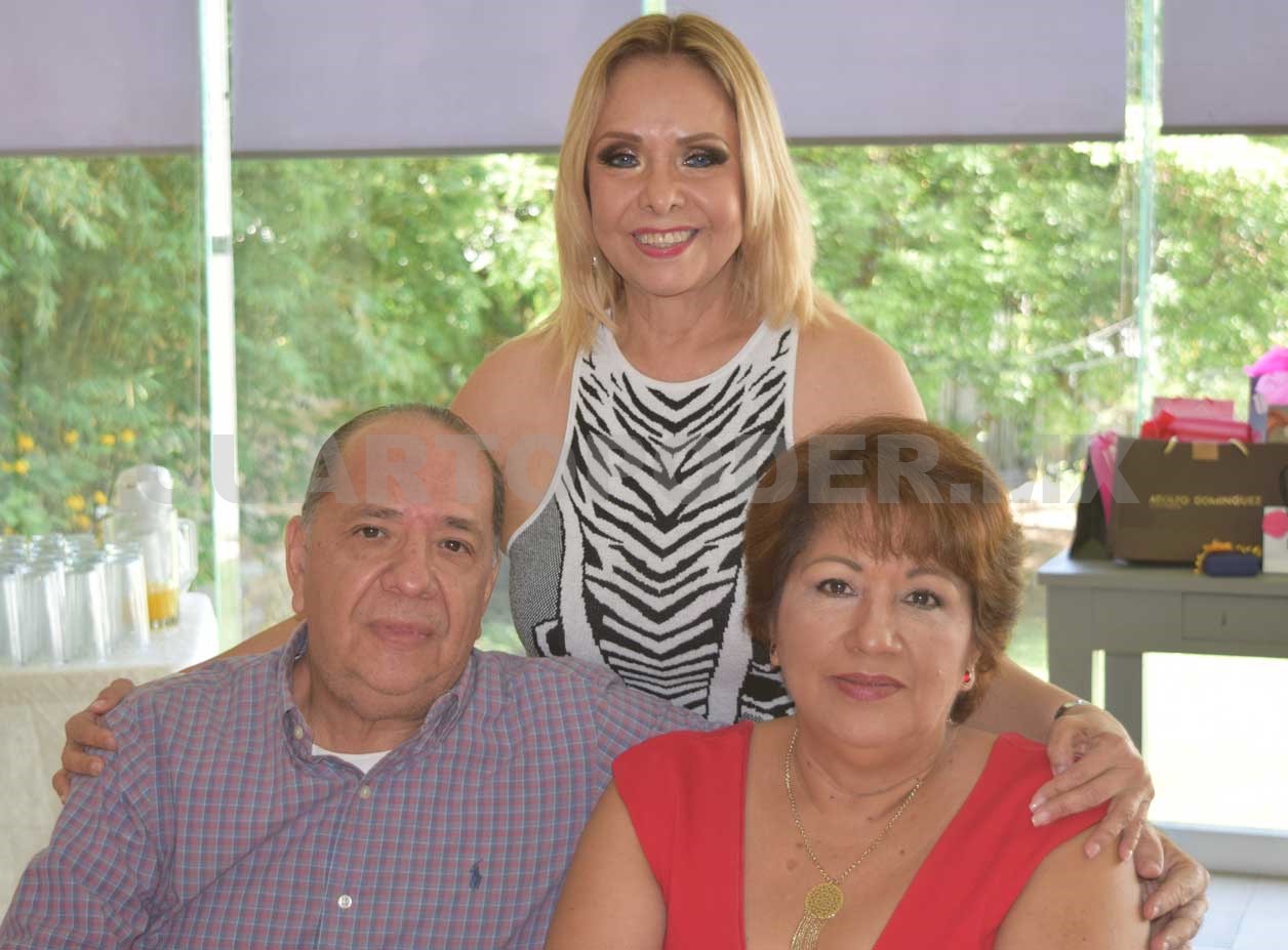 Paola cumplió un año más