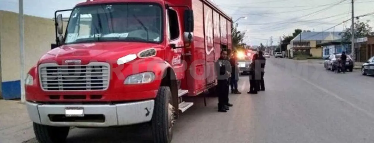 Policías frustran asalto a camión de Coca-Cola