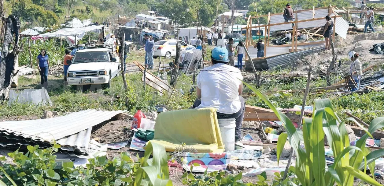 Desalojan a invasores en el predio “Santa Rita”