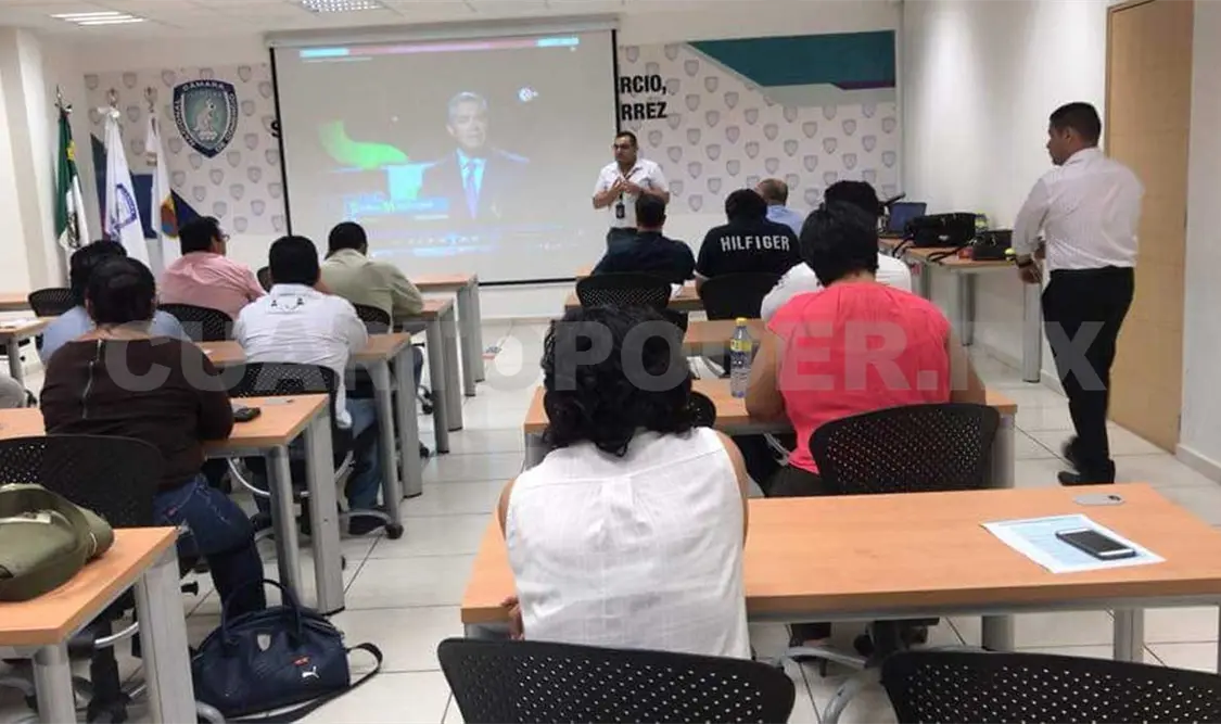 Capacitan a empresarios sobre prevención del delito