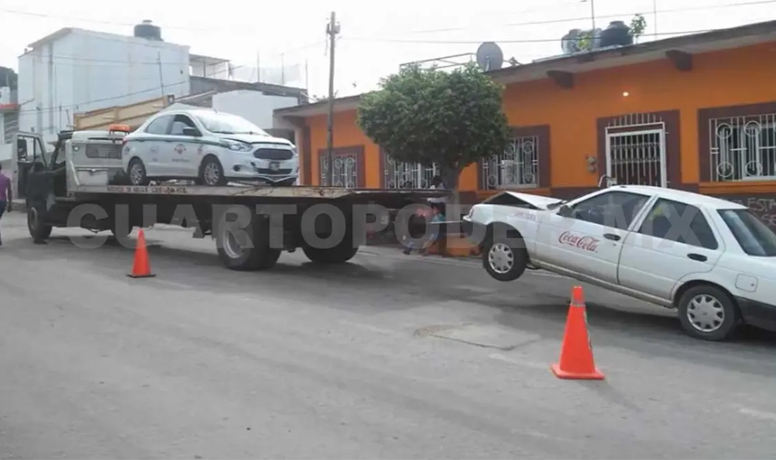 Se tunden a golpes taxista y empleado de Coca-Cola