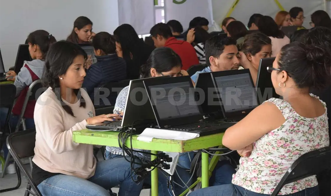 Culminó la evaluación para ingresar al sistema de educación en Chiapas. Guillermo Ramos / CP
