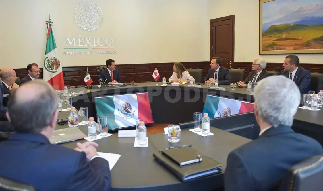 Freeland agradeció el apoyo mexicano para combatir incendios forestales en esa nación. NTX
