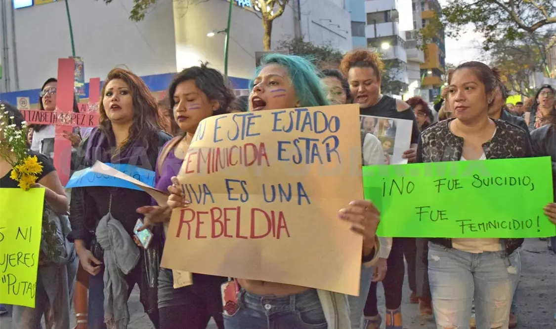 Mujeres protestando por los feminicidios que se han presentado en el estado. Guillermo Ramos / CP