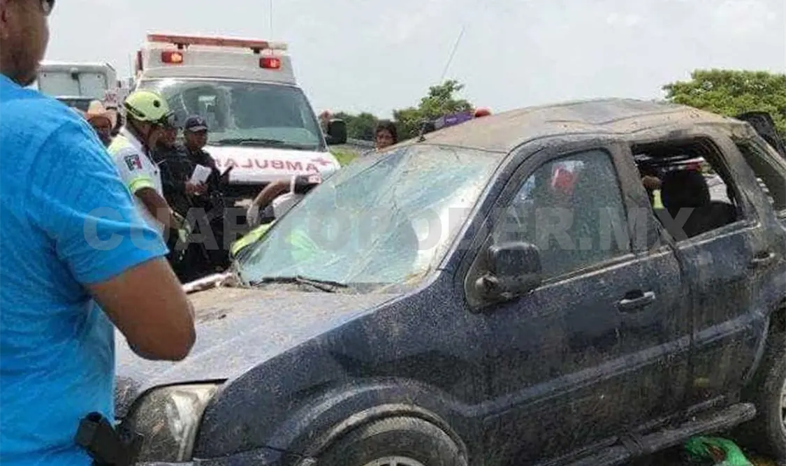 Del accidente tomó conocimiento la Policía Federal División de Caminos y ordenó que la camioneta la remolcaran a un corralón. Noel Vázquez / CP