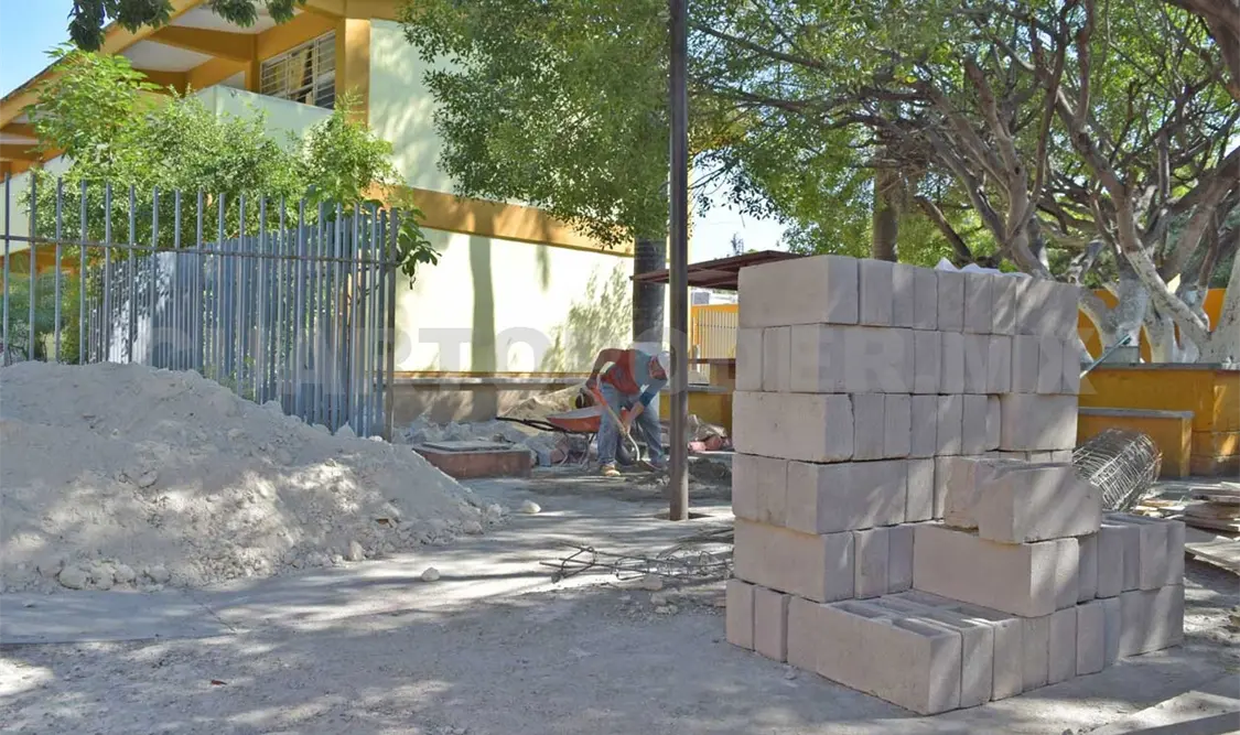 Escuelas de Chiapas en proceso de reconstrucción, después del sismo del 7 de septiembre. Guillermo Ramos/CP
