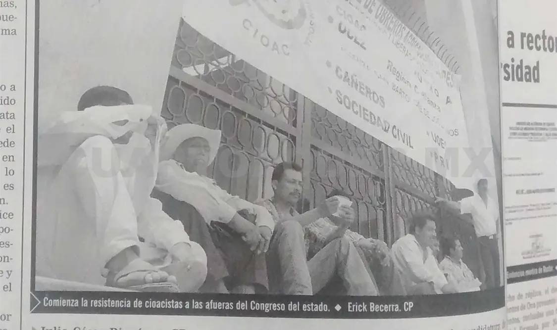 Integrantes de la CIOAC anuncian un plantón indefinido a las afueras del recinto legislativo. CP