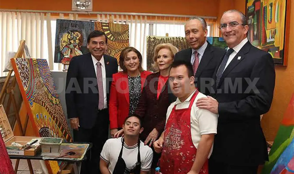 El INBA presenta la muestra en colaboración con la Fundación John Langdon Down.