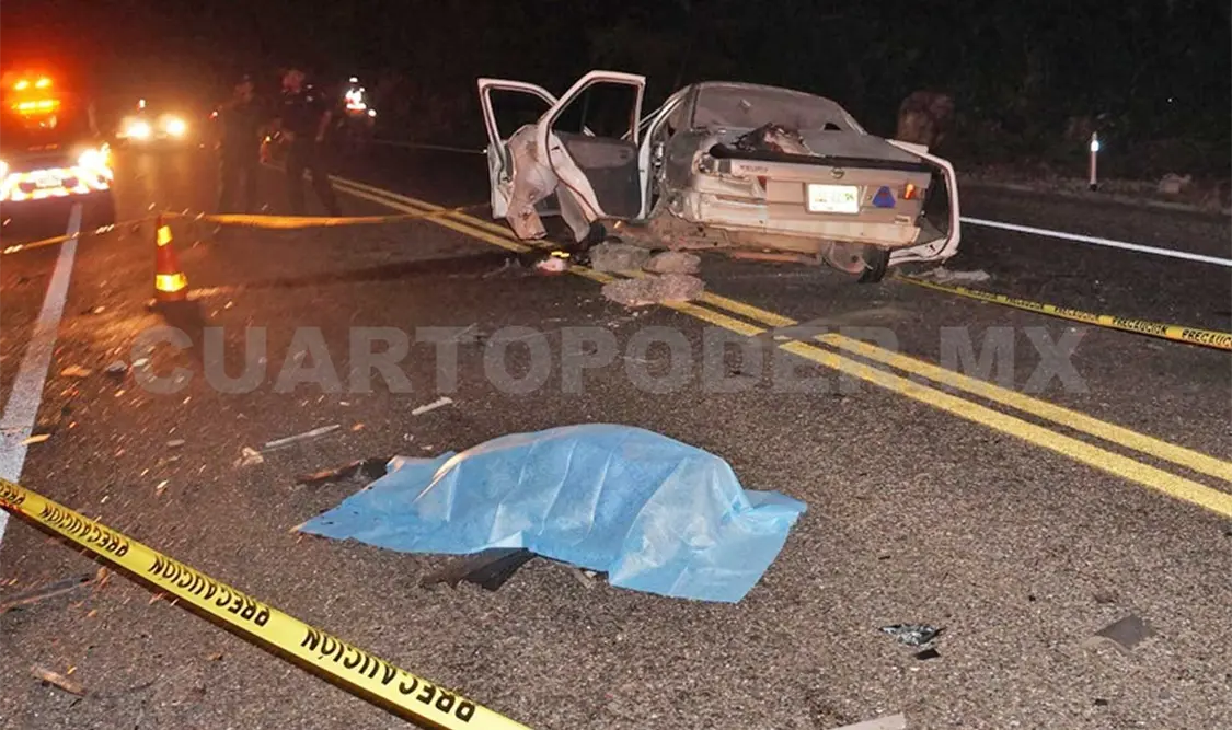La carambola ocurrió pasadas las 21:00 horas en el kilómetro 74 de la supercarretera Ocozocoautla-Arriaga. Luis Castellanos / CP