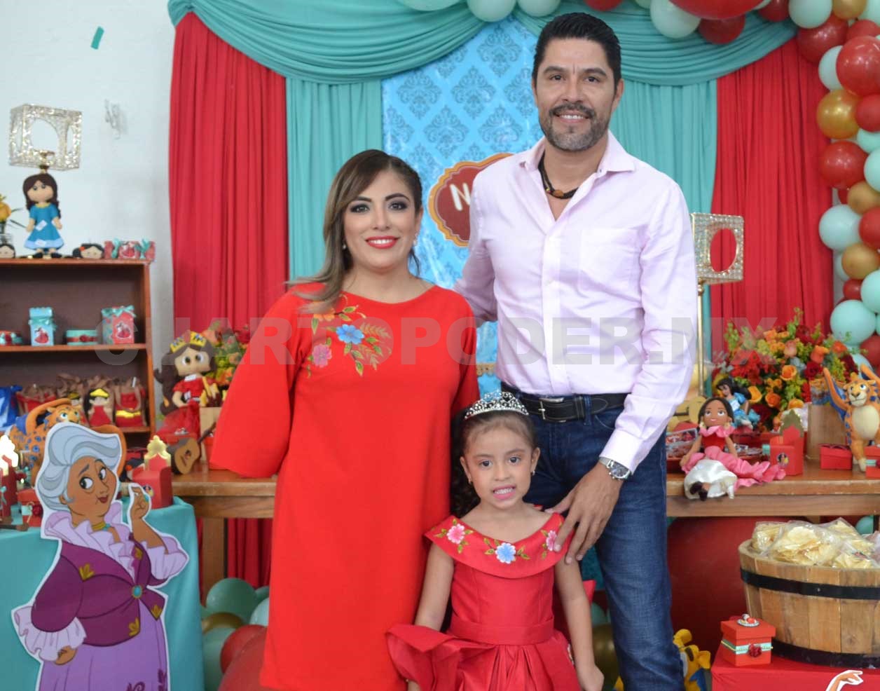 Muchos abrazos para Nathalia