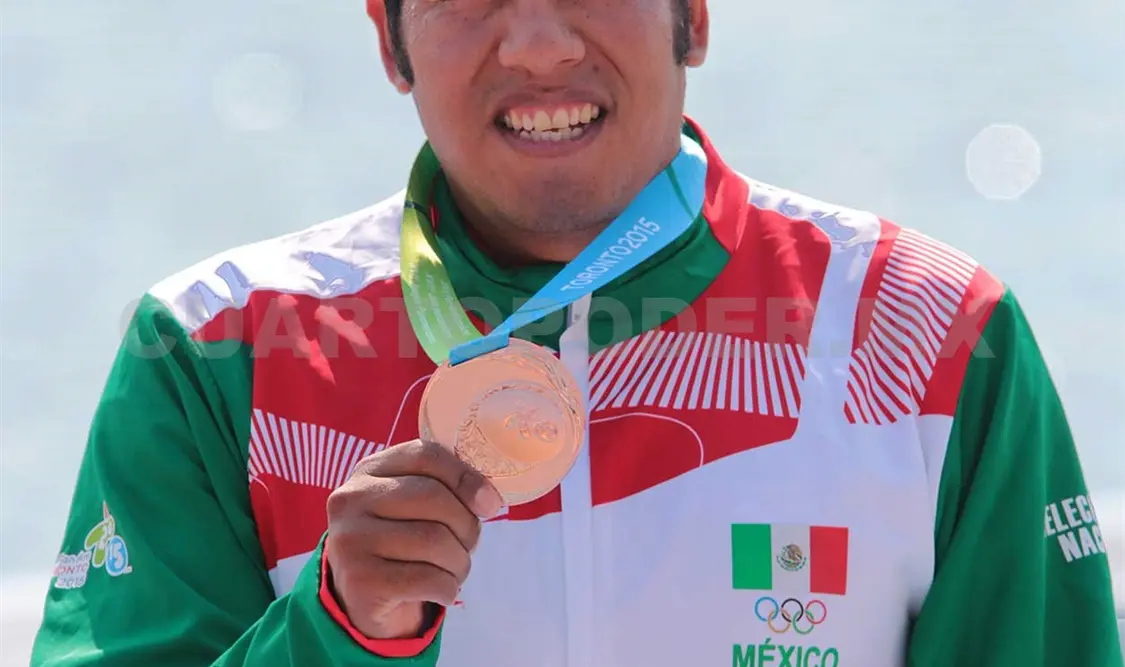 José Cristóbal se colgó presea de plata