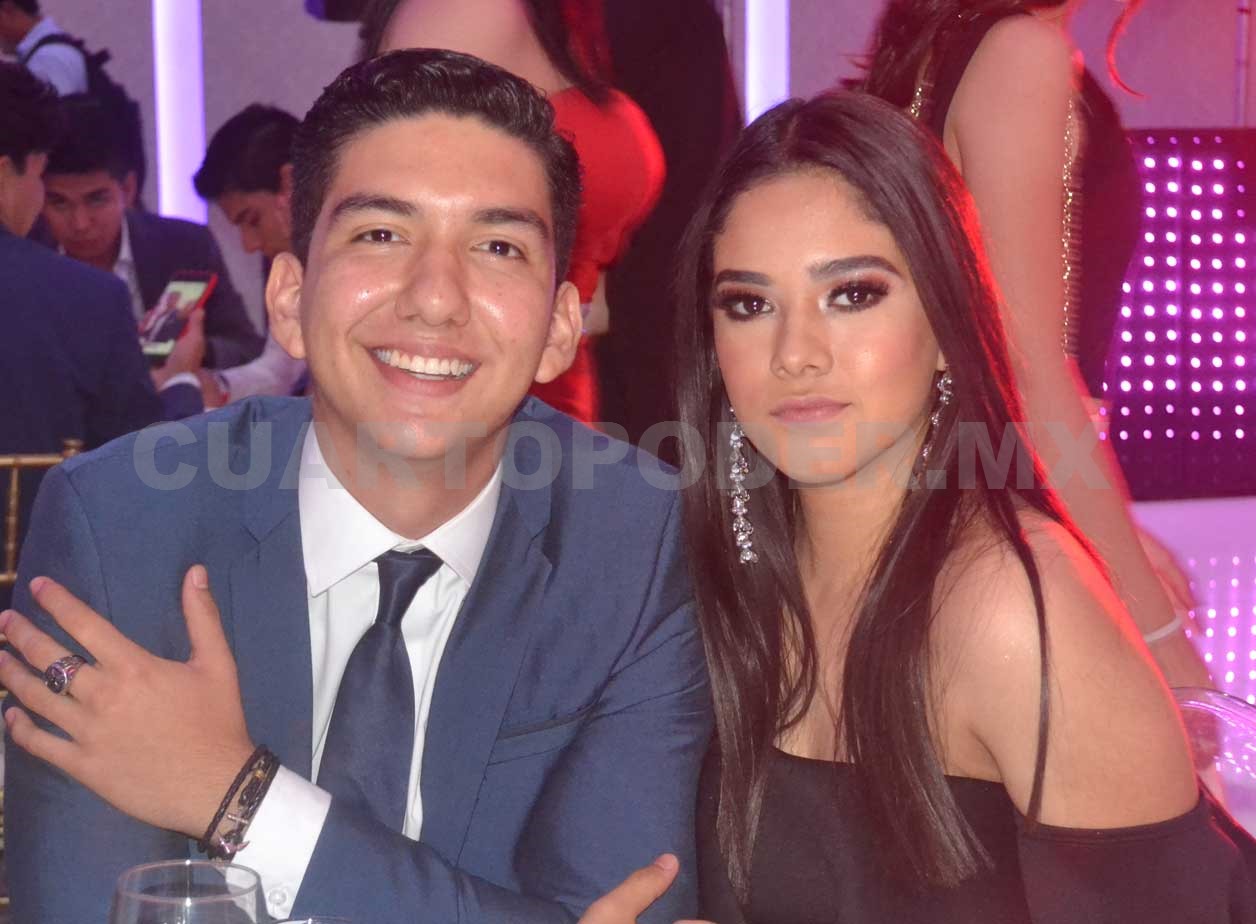 Dicen adiós a la preparatoria