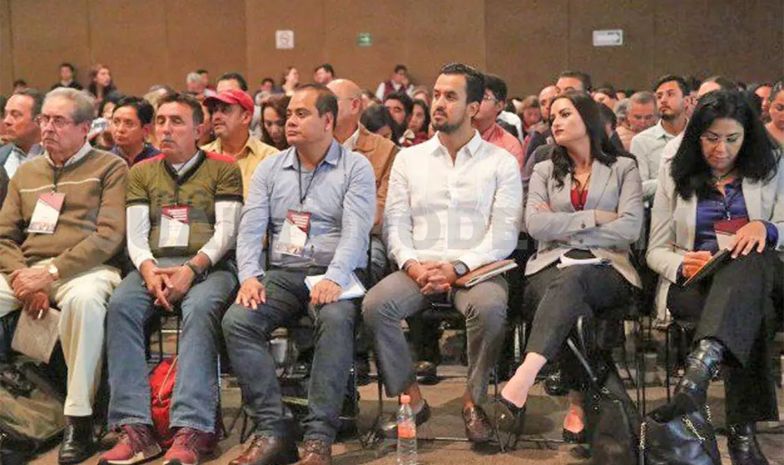 Andrés Manuel López Obrador se reunió con quienes serán delegados de programas integrales de desarrollo. Agencias