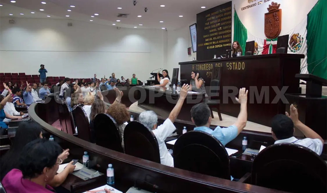 Hoy entregan medalla a ex gobernador de Chiapas