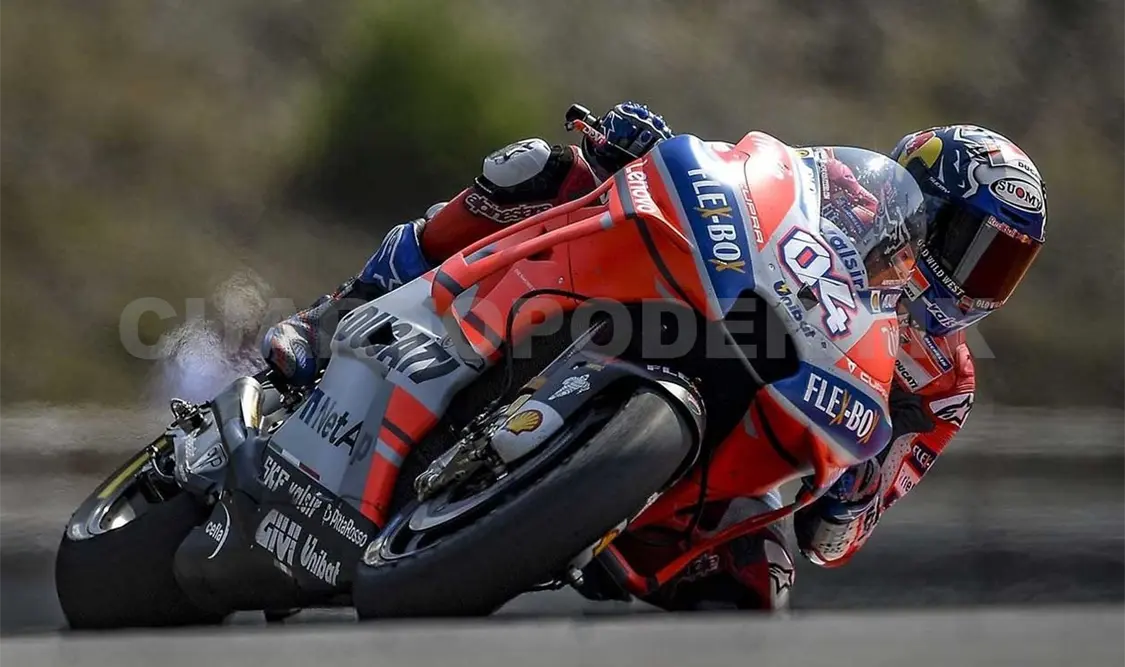 Jorge Lorenzo se impone a Márquez y gana MotoGP
