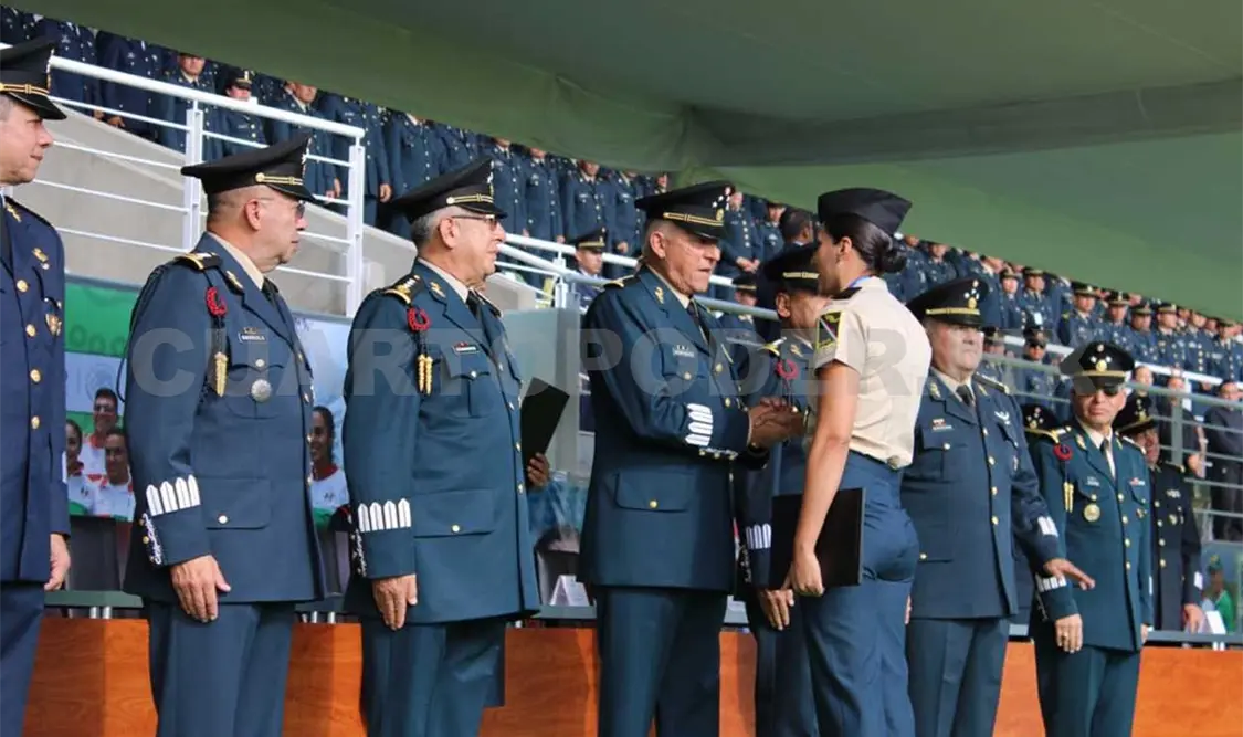 Sedena premia a 44 medallistas