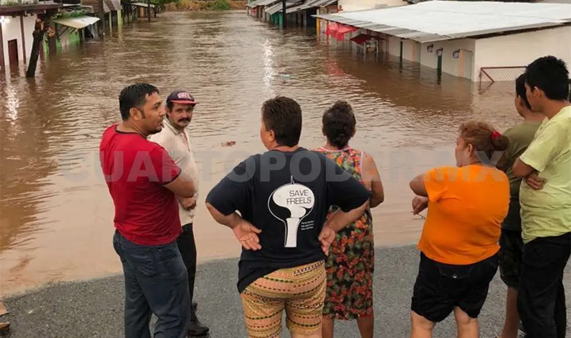 Lluvias dejan afectaciones en Villa Comaltitlán y Huixtla