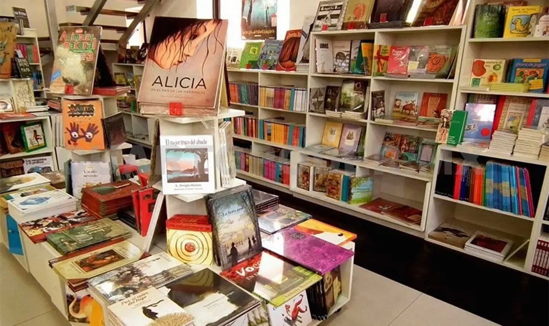 Se implementaron programas editoriales que permitieron apoyar a escritores chiapanecos, a quienes en años anteriores se les complicaba editar sus publicaciones en la entidad. Cortesía