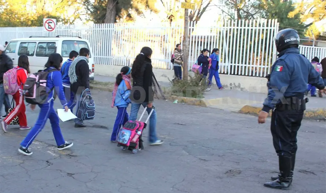 Listo operativo vial regreso a clases 2018-2019; 122 elementos estarán guiando la circulación en las zonas escolares. Ezequiel Gómez / CP
